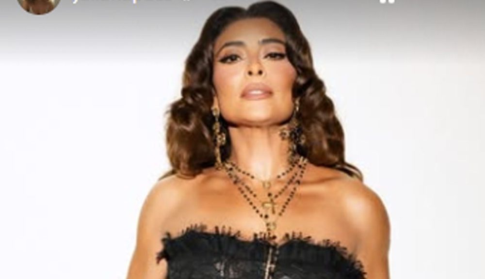 Juliana Paes rouba cena com vestido de renda transparente no Baile do BB